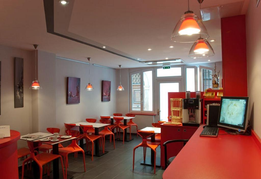 Des Arts - Centre Cathedrale Hotel 2*