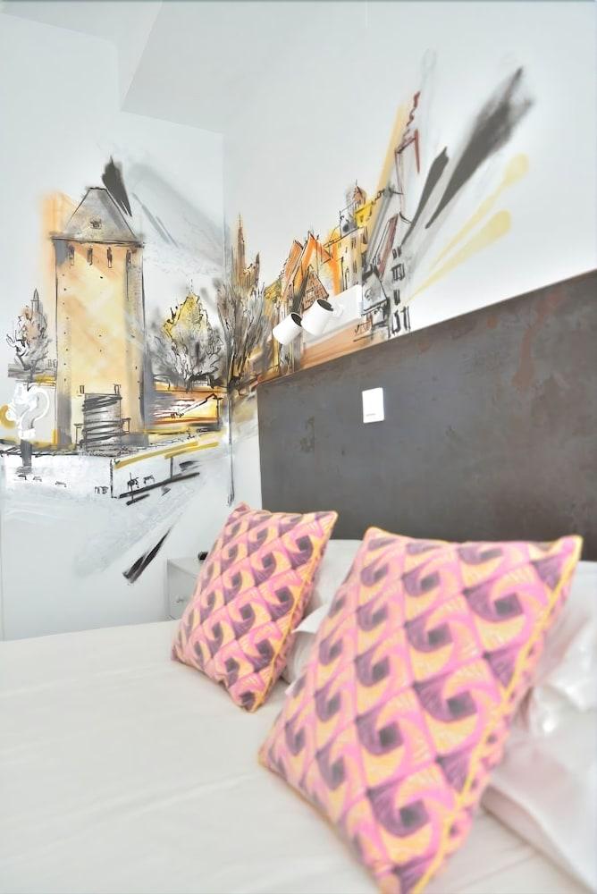Des Arts - Centre Cathedrale Hotel